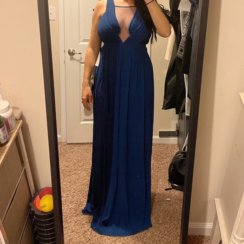 Lulu’s Blue dress, plunging neckline with mesh NWT size small.